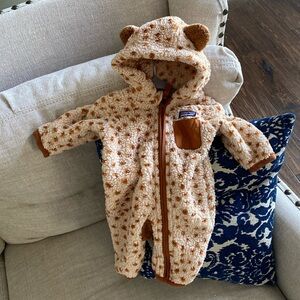 Baby Patagonia Furry Friends Fleece Bunting 0-3 months